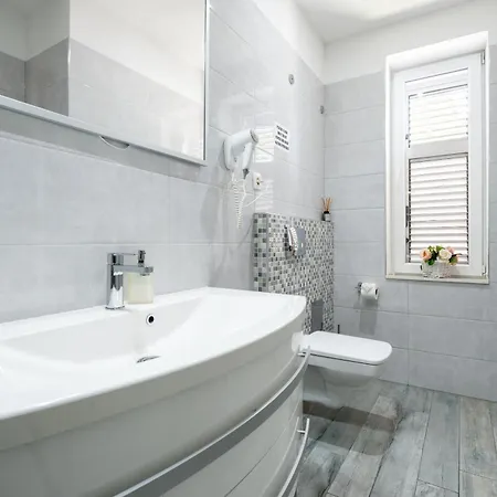 Pensjonat Luxury Floramye (adults Only)