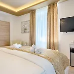 Luxury Floramye