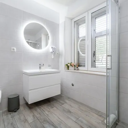 Luxury Floramye (adults Only) Πανσιόν 4*