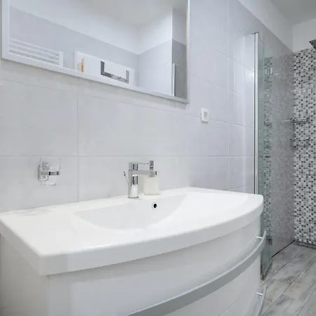 Gostinjska kuća Luxury Floramye 4*