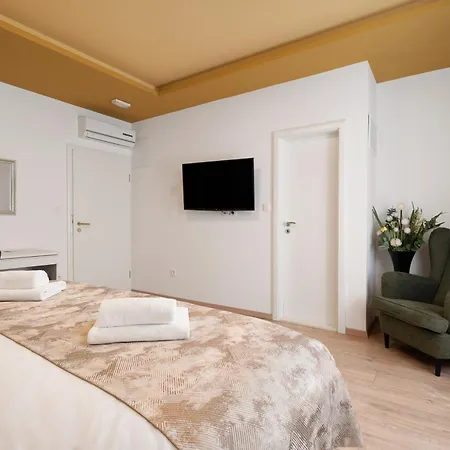 Πανσιόν Luxury Floramye (adults Only) Σπλιτ