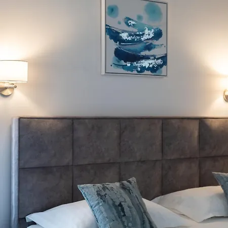 Πανσιόν Luxury Floramye (adults Only)