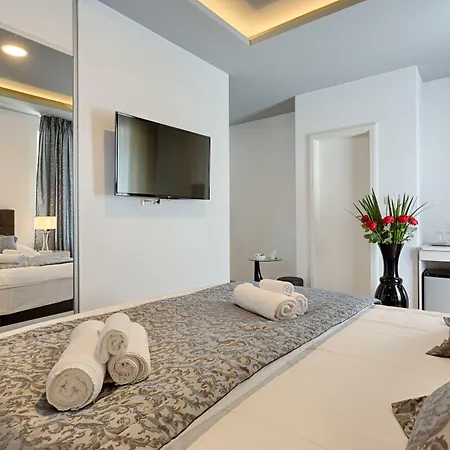 Luxury Floramye (adults Only) Πανσιόν