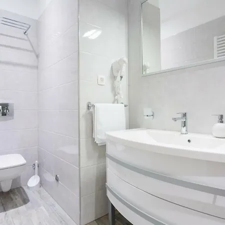 Luxury Floramye (adults Only) Split